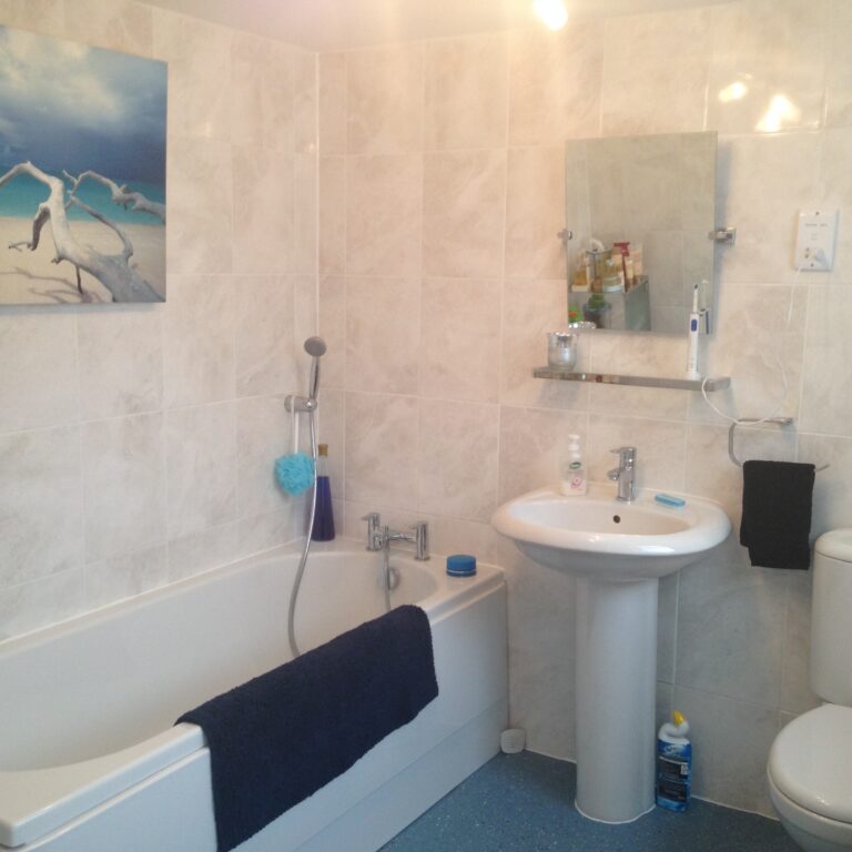 Garage Conversion with a Modern Bathroom (74)